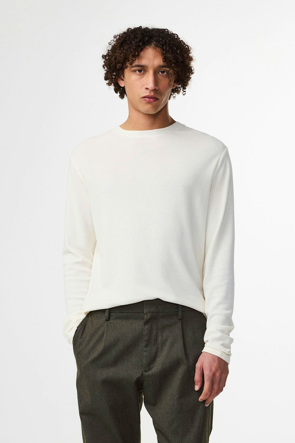 Clive 3323 Egg White