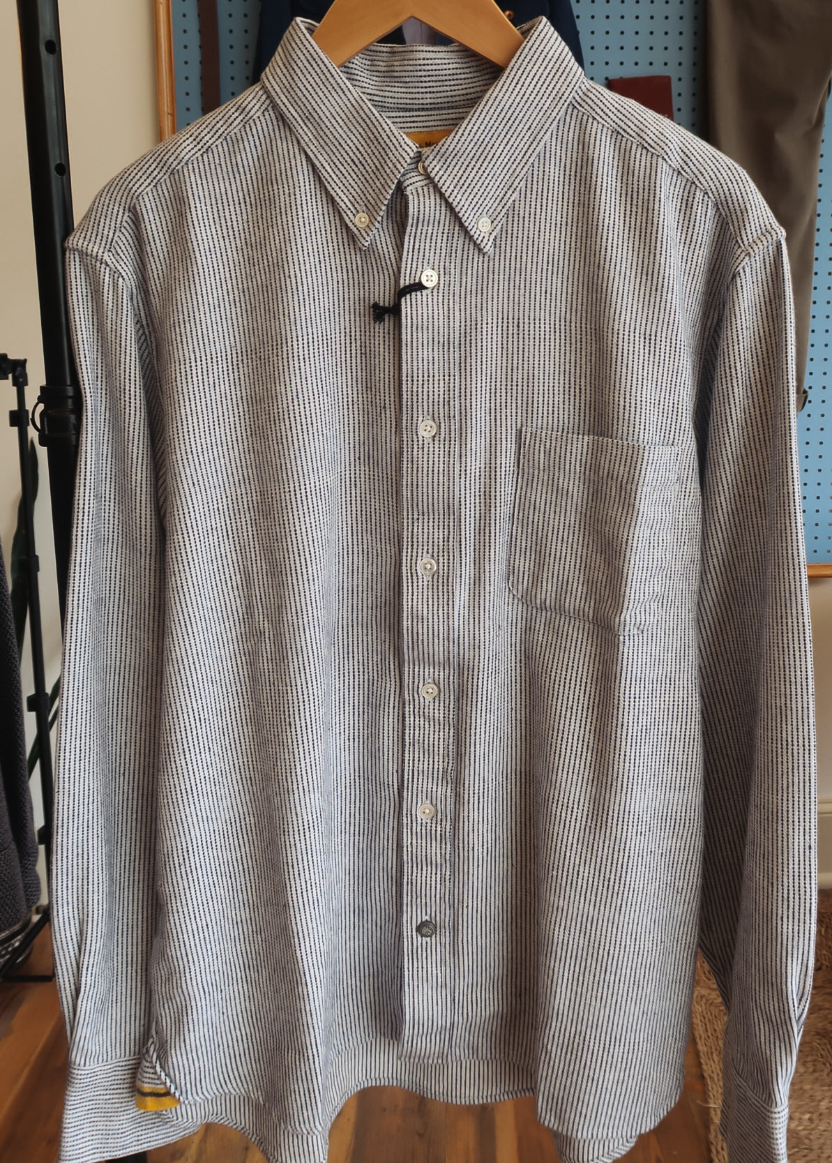 Classic Button Down L/S Blue Stripe