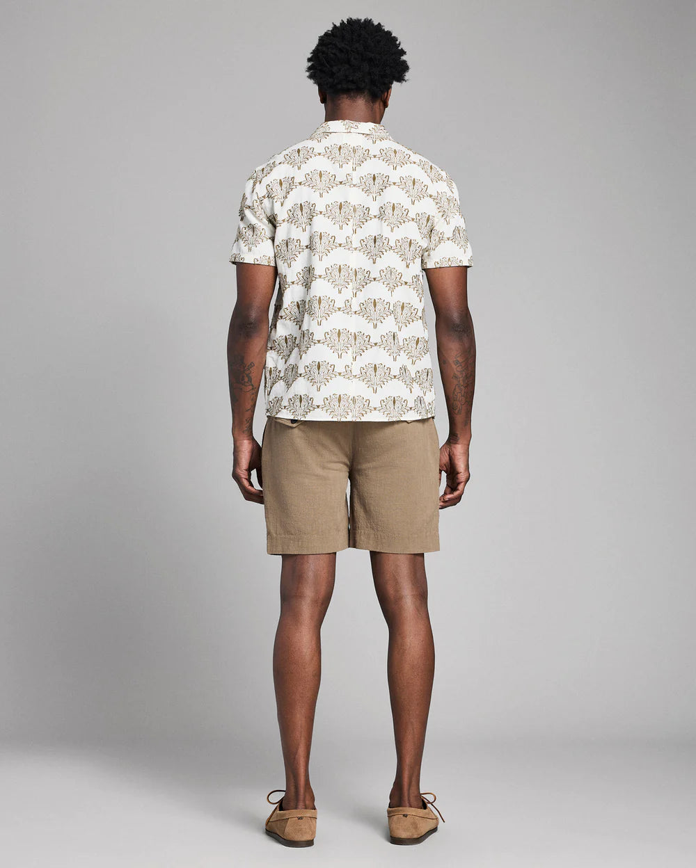 Short Sleeve Botanical Jacquard Camp Shirt Tinted White/Olive