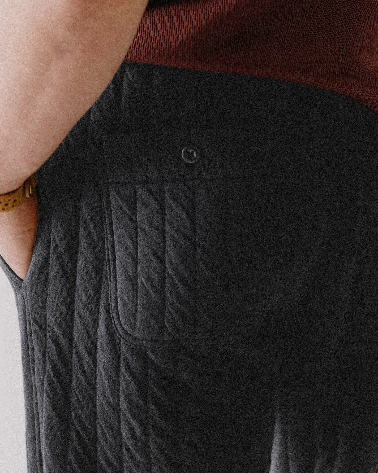 The Apres Pant Heather Coal Quilted Jersey