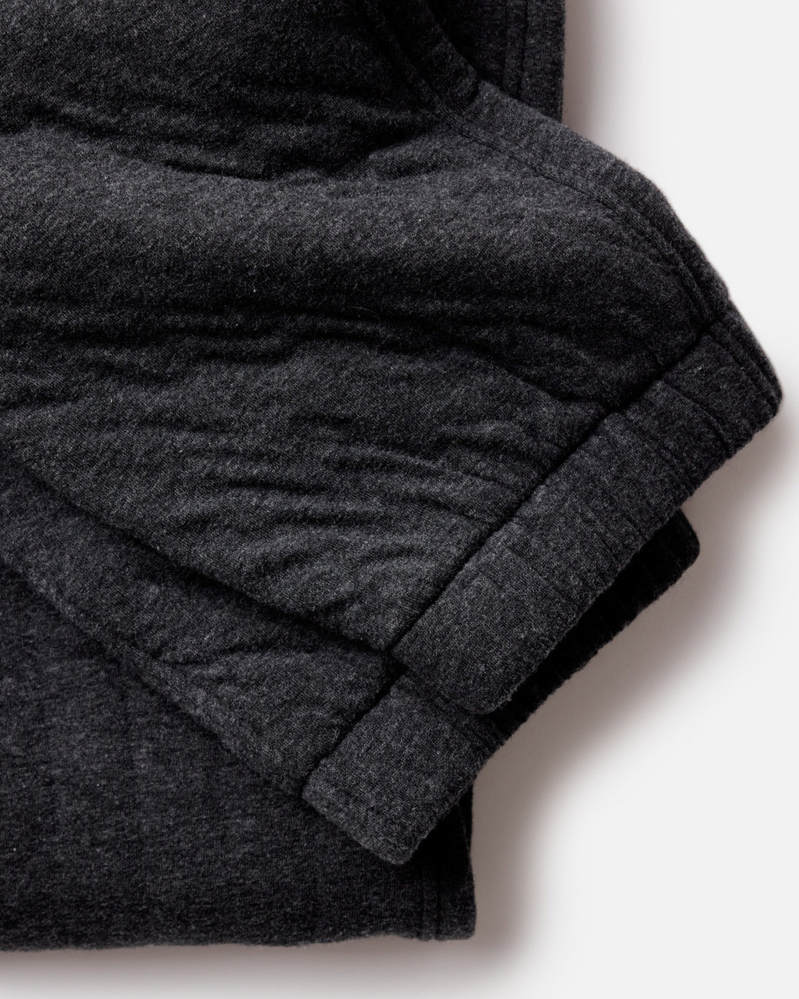The Apres Pant Heather Coal Quilted Jersey