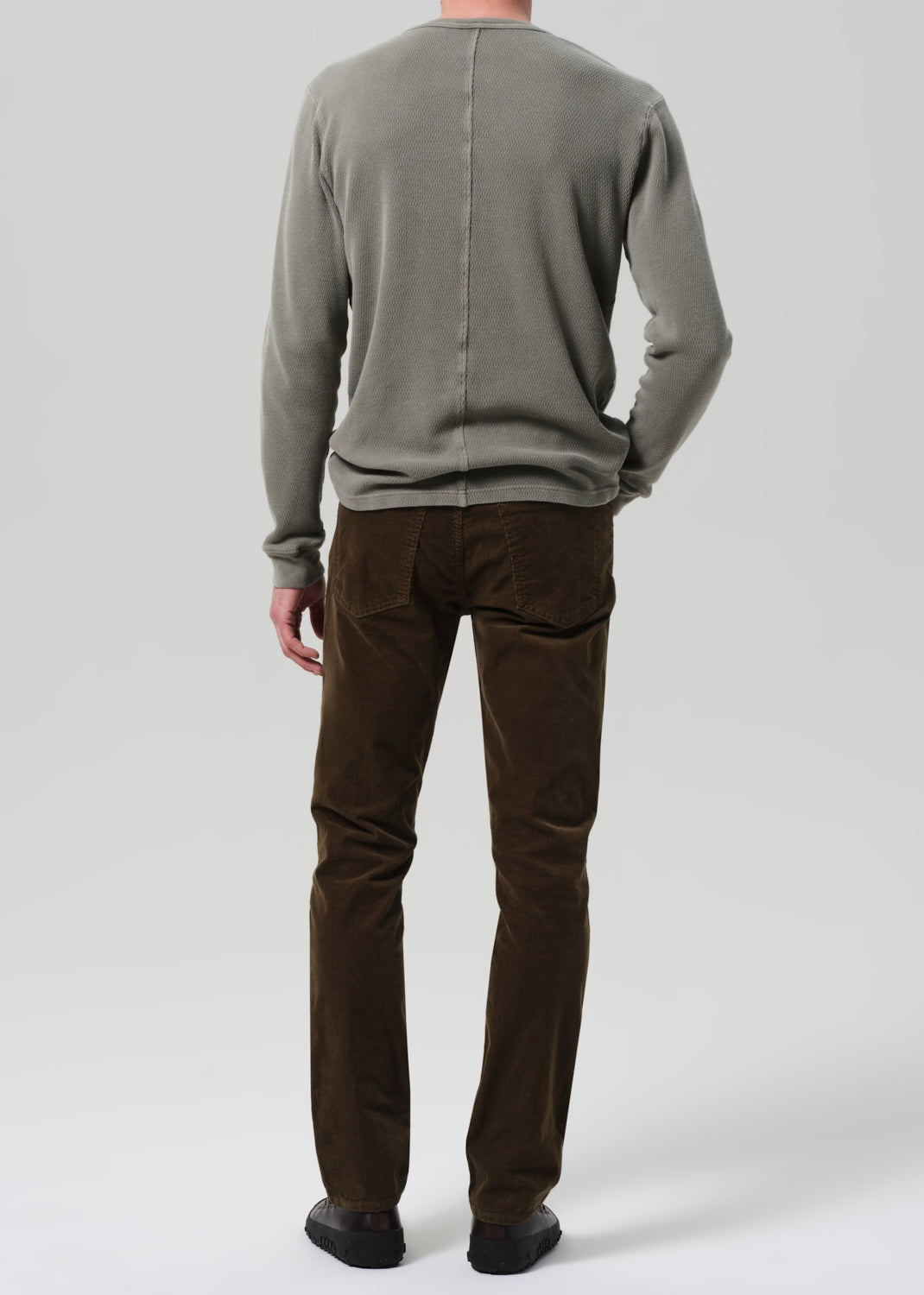 Gage in Corduroy Olive